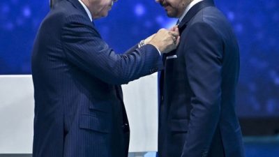 AK Parti’nin 8. Olağanüstü Büyük Kongresi'nde Merkez Karar ve Yönetim