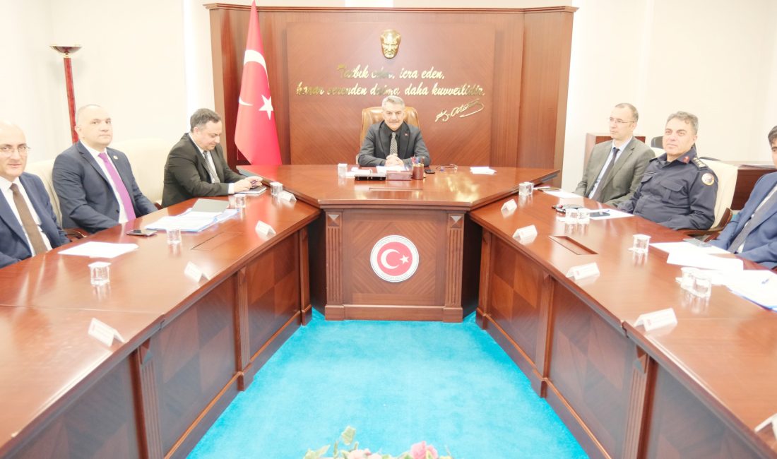 Yozgat Valisi Mehmet Ali Özkan, il genelinde sunulan kamu hizmetlerinin