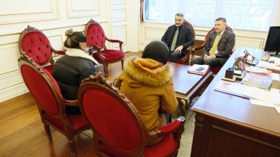 Yozgat Valisi Mehmet Ali Özkan, her hafta belirli günlerde makamında