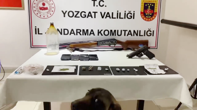 Yozgat İl Jandarma Komutanlığı tarafından Şefaatli ilçesinde düzenlenen uyuşturucu operasyonunda
