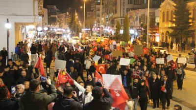 CHP Yozgat Kadın Kolları ve Gençlik Kolları teşkilatı tarafından Yozgat’ta