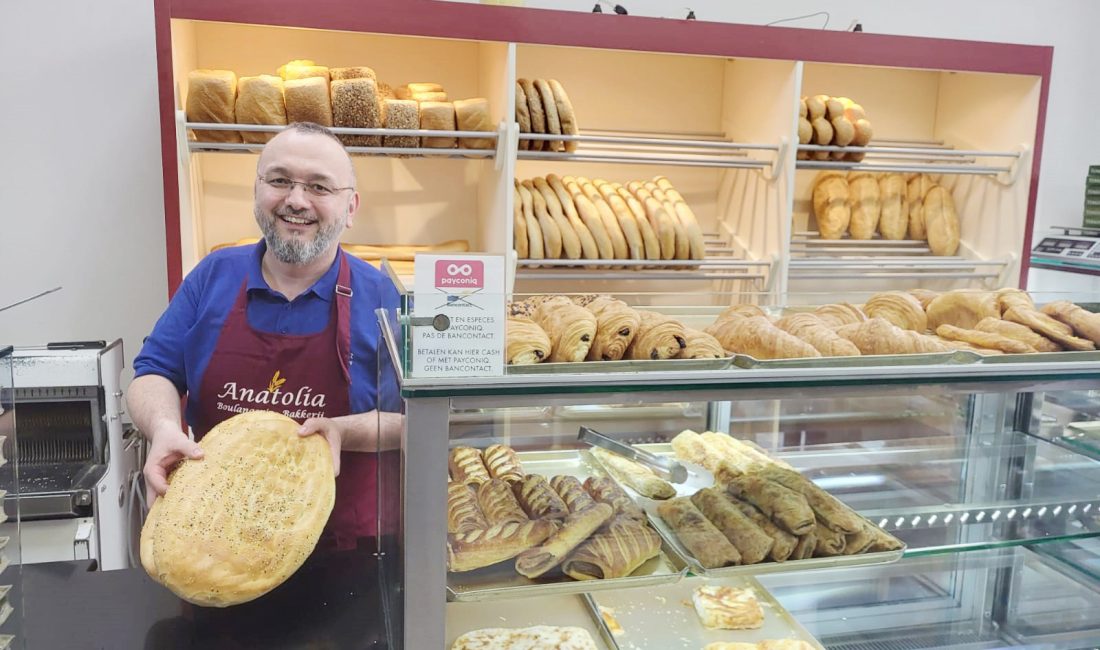 Türkiye’de başlatılan ve büyük takdir toplayan askıda ekmek kampanyası, sınırları