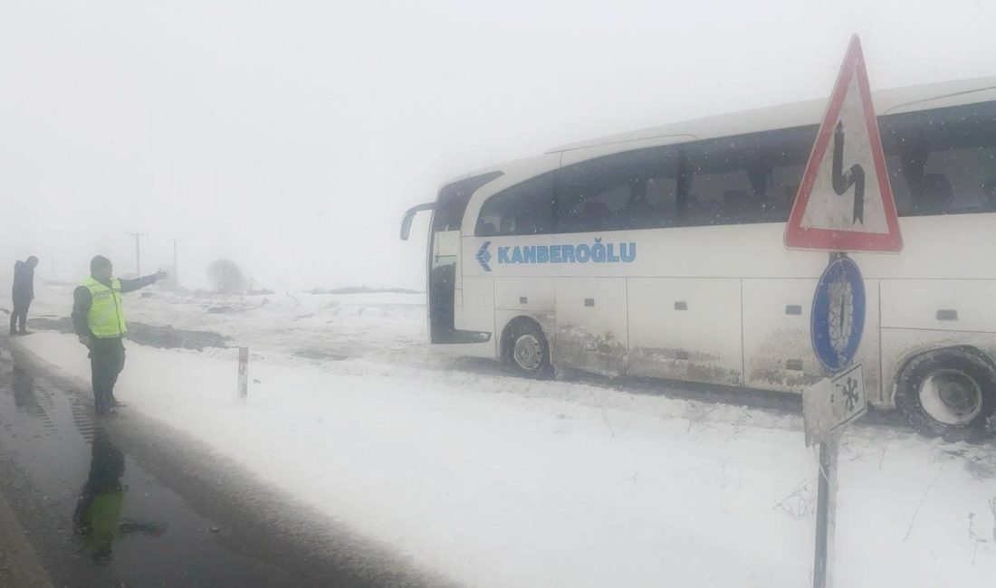 Yozgat’ta etkili olan kar yağışı, tipi ve buzlanma nedeniyle ulaşımda