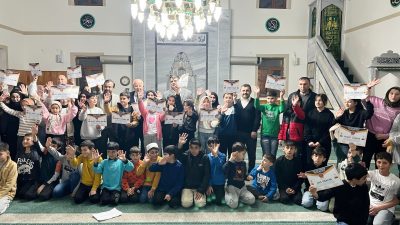 Akdağmadeni Namık Kemal Ortaokulu’nda, Kur’an-ı Kerim okumaya başlayan 60 öğrenci