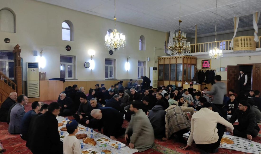 Yozgat İl Müftüsü Ali Gülden, Şefaatli ilçesinde düzenlenen iftar programına