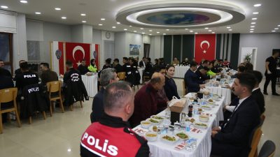 Yozgat Valisi Mehmet Ali Özkan, Polisevi'nde düzenlenen iftar programında emniyet