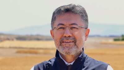 Türkiye ekonomisindeki dalgalanmalara rağmen çiftçilere yönelik destekler sürüyor. Çiftçilerin merakla