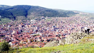 Meteoroloji Genel Müdürlüğünden edinilen bilgilere göre, Yozgat 
ve çevresi bugünden