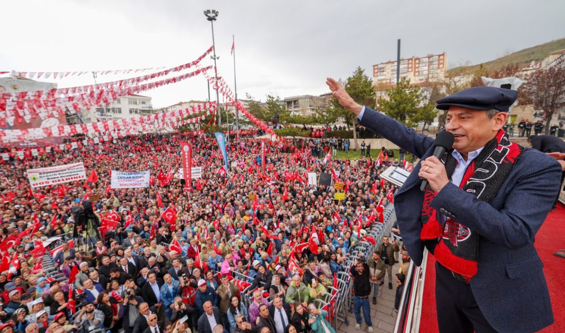 Cumhuriyet Halk Partisi Genel Başkanı Özgür Özel, çiftçilerin çağrısı üzerine