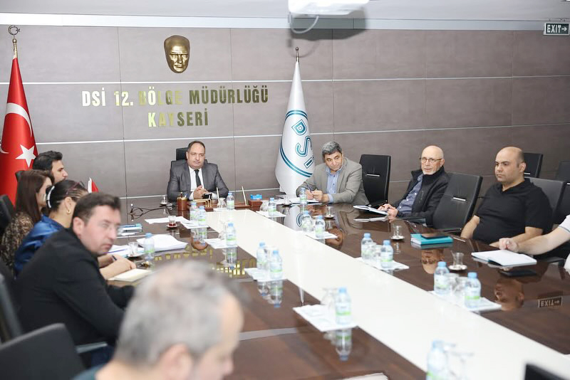 Boğazlıyan ilçesine bağlı Uzunlu beldesinde Dünya Bankası kredisiyle yürütülen sulama