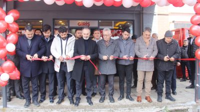 Yozgat’ta faaliyet gösteren Güzelce Süt Ürünleri, yeni satış mağazasını düzenlenen