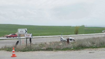 Yozgat’ın Bahadın Beldesi girişinde meydana gelen trafik kazasında 3 kişi