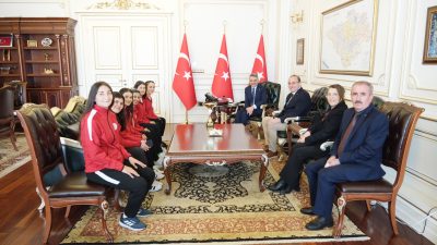 Yozgat Valisi Mehmet Ali Özkan, Tunceli'de düzenlenen YURTLİG Kız Futsal