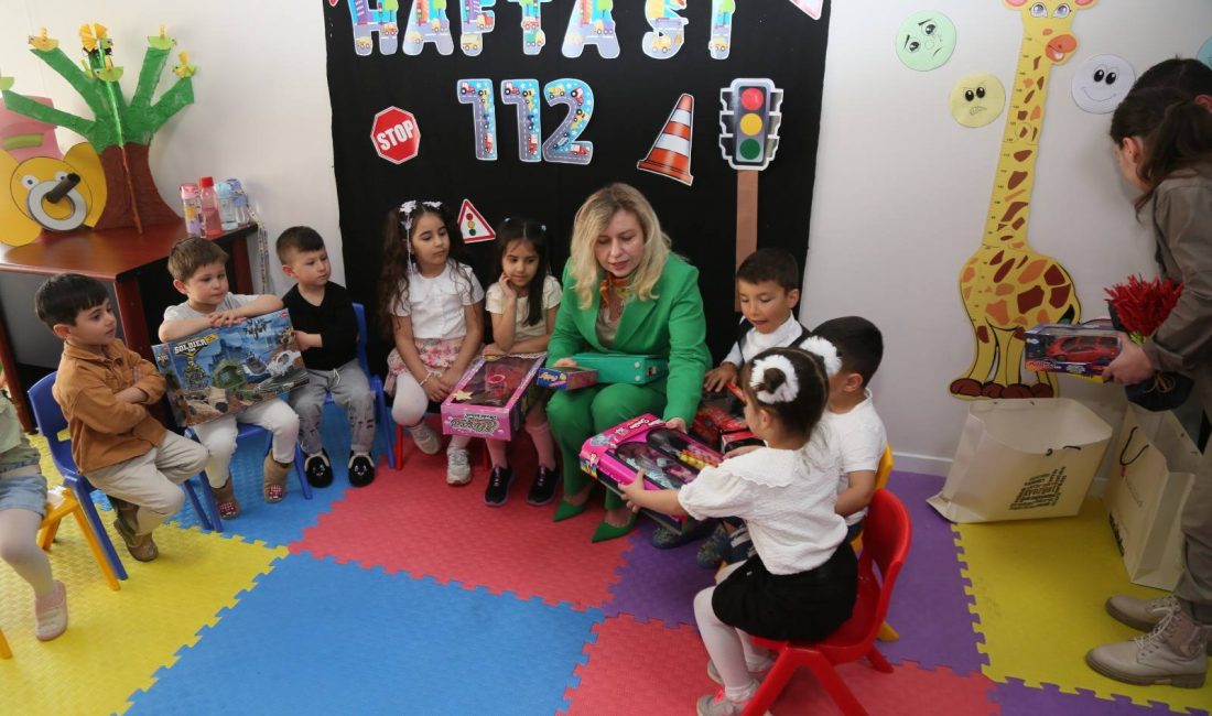 Yozgat Valisi Mehmet Ali Özkan’ın eşi Arzu Özkan, Erdoğan Akdağ