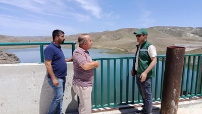 Devlet Su İşleri (DSİ) 123. Şube Müdürü Nurettin Şenol, beraberindeki