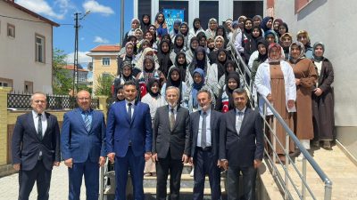 Diyanet İşleri Başkan Yardımcısı Prof. Dr. İbrahim Hilmi Karslı, bir