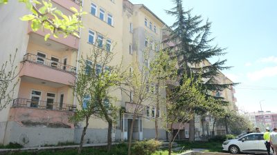 Yozgat Valisi Mehmet Ali Özkan, yenilenmesi planlanan Erdoğan Akdağ Mahallesi’ndeki