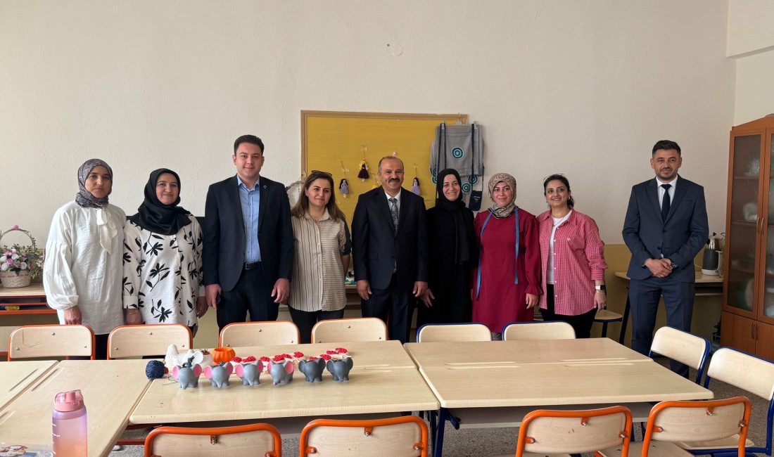 Saraykent Kaymakamı Mete Öztürk, ilçenin sosyal ve kültürel gelişimine katkı