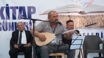 Sorgun Kitap Günleri etkinlikleri çerçevesinde, Şakir Efendi Şehir Meydanı anlamlı
