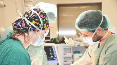 Yozgat Şehir Hastanesinde yaptığı başarılı ameliyatlarla adından söz ettiren ve