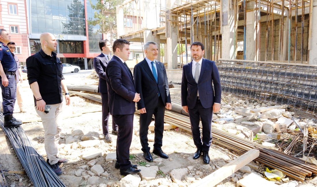 Yozgat Valisi Mehmet Ali Özkan, Sarıkaya ilçesini ziyaret ederek ilçede