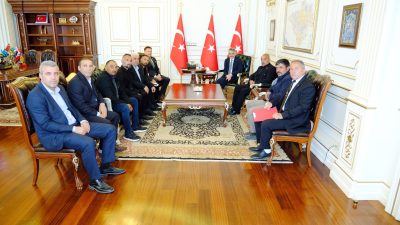 Yozgat merkez ve ilçelerine bağlı köylerin muhtarları, Yozgat Valisi Mehmet