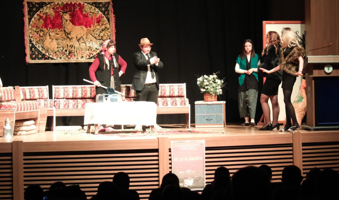 Yozgat’ta düzenlenen Liseler Arası Tiyatro Festivali, Atatürk Mesleki ve Teknik