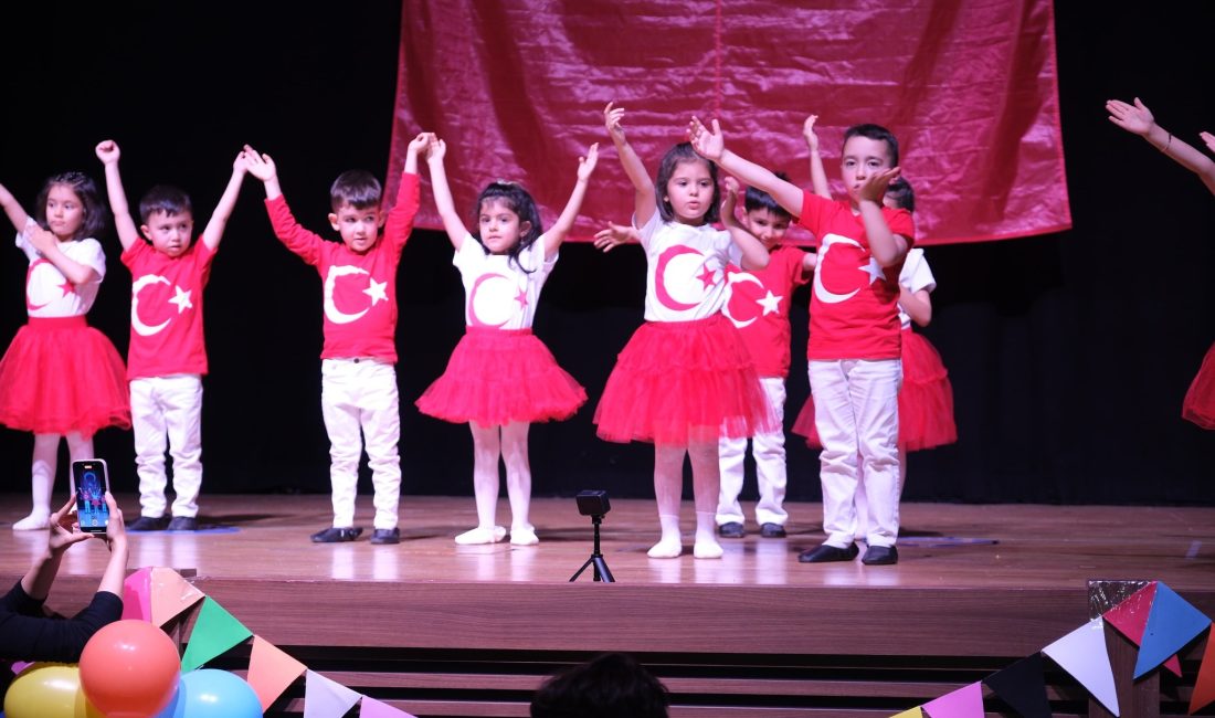 Yozgat Belediyesi Kreş ve Gündüz Bakımevi'nin yıl sonu etkinliği, Büyük