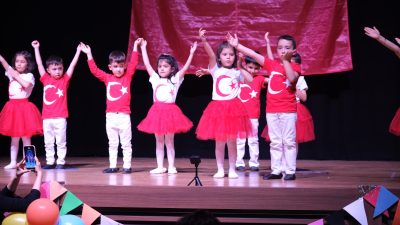 Yozgat Belediyesi Kreş ve Gündüz Bakımevi'nin yıl sonu etkinliği, Büyük