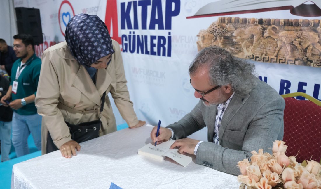 Sorgun Belediyesi tarafından düzenlenen Sorgun Kitap Günleri kapsamında, Eğitimci-Yazar Sıtkı