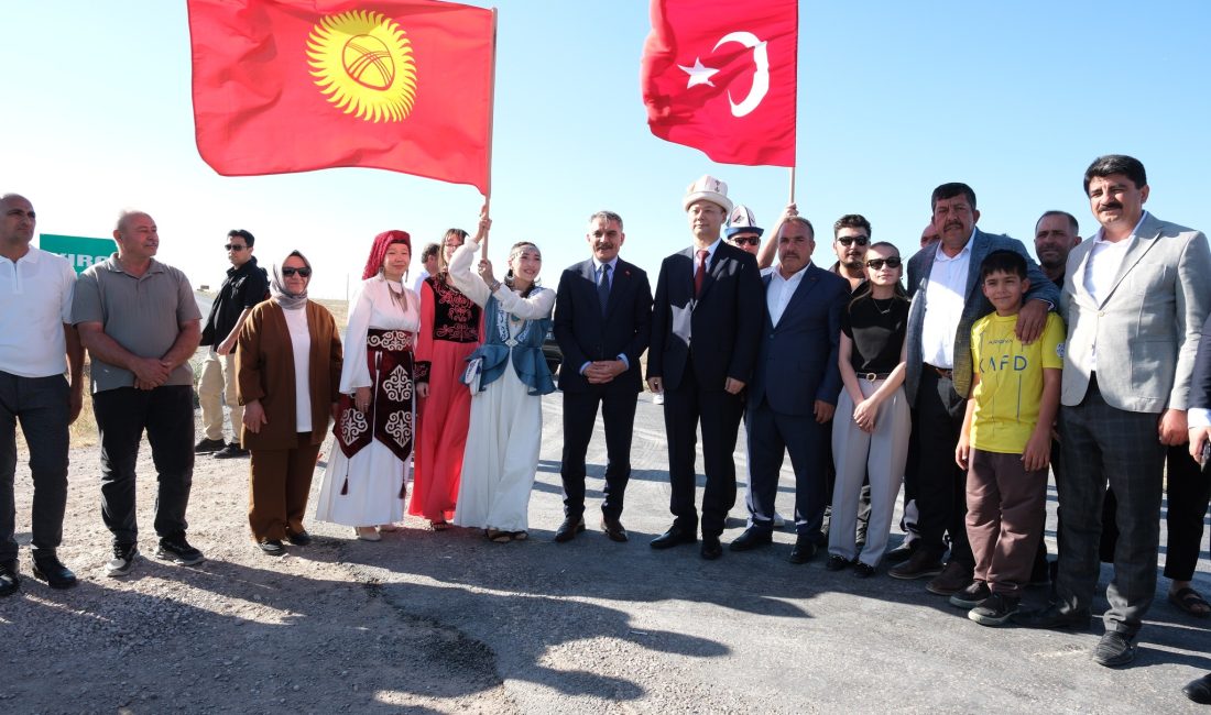 Yenifakılı ilçesinde yaşayan Kırgız Türkleri tarafından bu yıl ikincisi düzenlenen