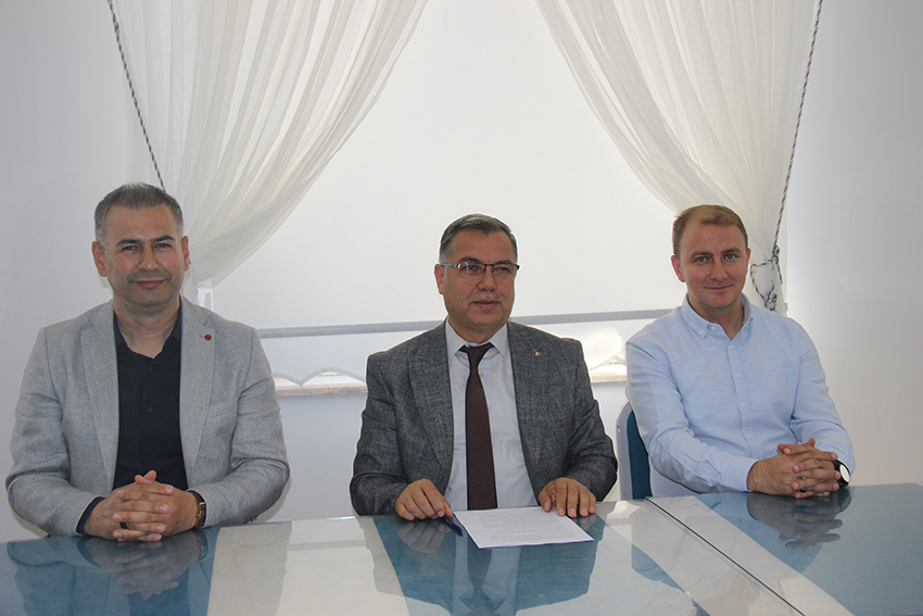 Yozgat İl Milli Eğitim Müdürü İsmail Altınkaynak, yerel basın mensuplarıyla