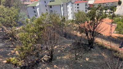Yozgat’ta sebebi henüz belirlenemeyen bir nedenle çıkan yangın, Yozgat Belediyesi