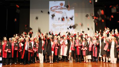 Bozok Üniversitesi 2024-2025 akademik yılı lisans eğitimini başarıyla tamamlayan Tıp