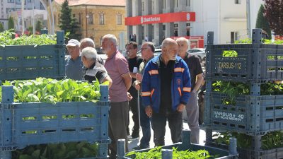 Zafer Partisi Yozgat İl Başkanlığı, dolu afetinden zarar gören çiftçilere
