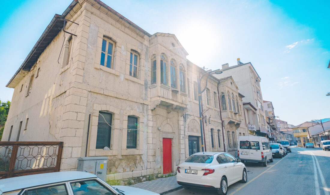 “Tarihin doğayla buluştuğu kent” ve “Kuruluşa ve kurtuluşa şahit olmuş