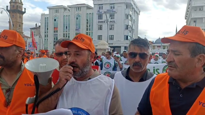Yozgat’ta TÜRK-İŞ Konfederasyonu’na bağlı sendika üyeleri, kamu işçilerine yönelik toplu