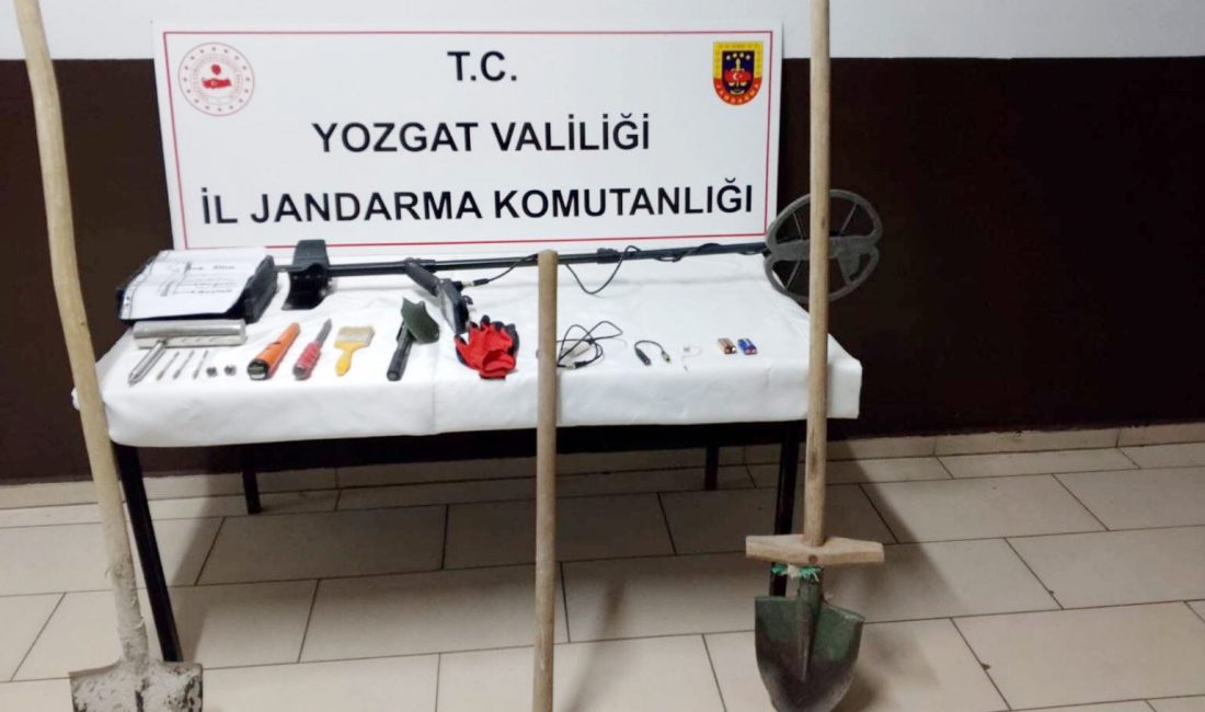 Boğazlıyan İlçesi Yenipazar Beldesi’nde, kaçak kazı yaptıkları tespit edilen iki