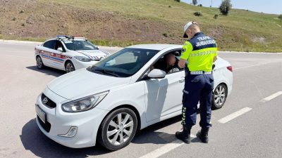 Yozgat İl Jandarma Komutanlığı Trafik Jandarması ekiplerince trafik kazalarının önlenmesi