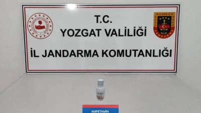 Yozgat’ın Yerköy ilçesinde jandarma ekipleri tarafından düzenlenen uyuşturucu operasyonunda, Ankara’dan
