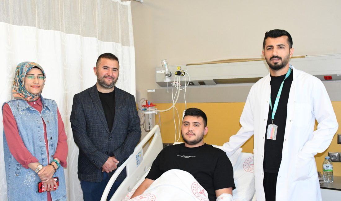 Yozgat Şehir Hastanesi Acil Servisi’ne kalp krizi şüphesiyle başvuran 19