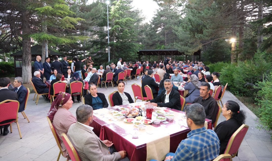 Yozgat Valisi Mehmet Ali Özkan, Belediye Başkanı Kazım Arslan ve