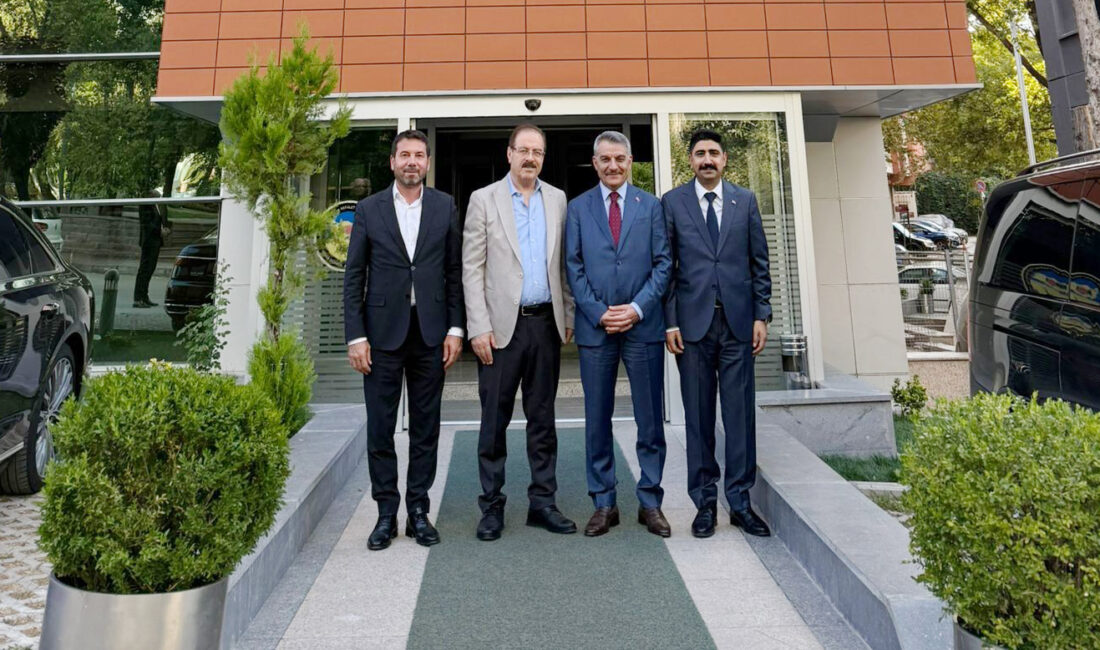 AK Parti Yozgat Milletvekili ve TESKOMB Genel Başkanı Abdulkadir Akgül,