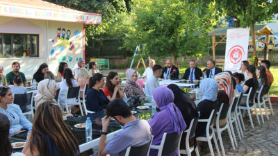 Genç Çiftler “Aile Kafe”de buluştu