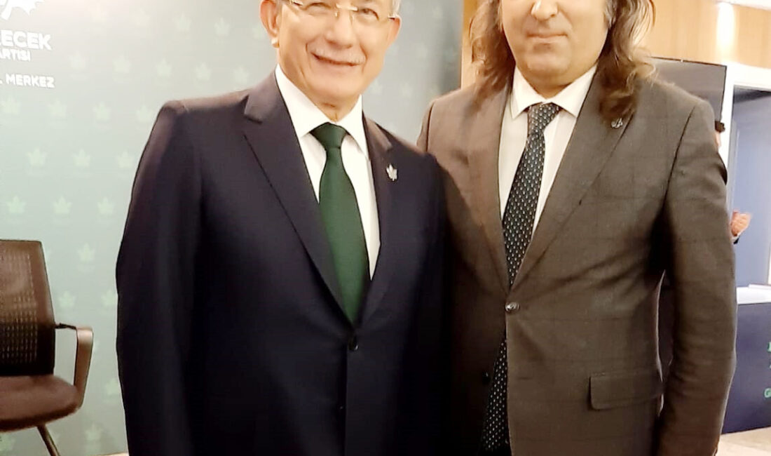 Gelecek Partisi Yozgat İl Başkanı Ömer Aydoğmuş, Genel Başkan Ahmet
