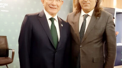 Gelecek Partisi Yozgat İl Başkanı Ömer Aydoğmuş, Genel Başkan Ahmet