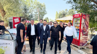 Milletvekilleri Şahan ve Sedef hemşehrileriyle buluştu