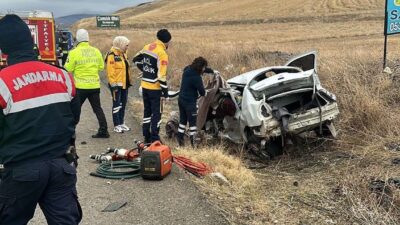 Gurbetçi anne ve oğlu trafik kazasında hayatını kaybetti