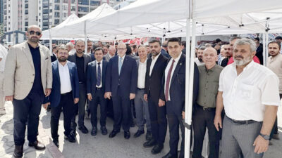 Yozgat MÜSİAD Başkanı Erhan Uyar, yönetim kurulu üyeleriyle birlikte Niğde