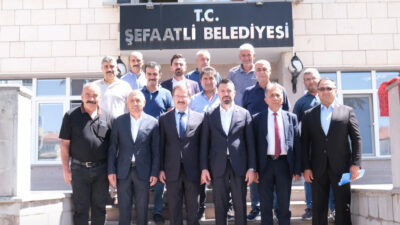 Ak Parti Yozgat Milletvekili Süleyman Şahan, beraberinde İl Başkanı Hasan